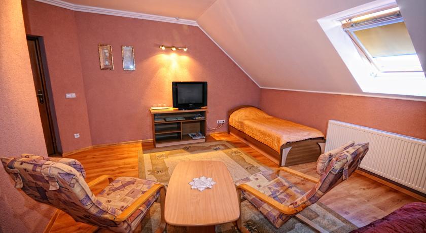 Magnat Hotel Mukachevo Quarto foto