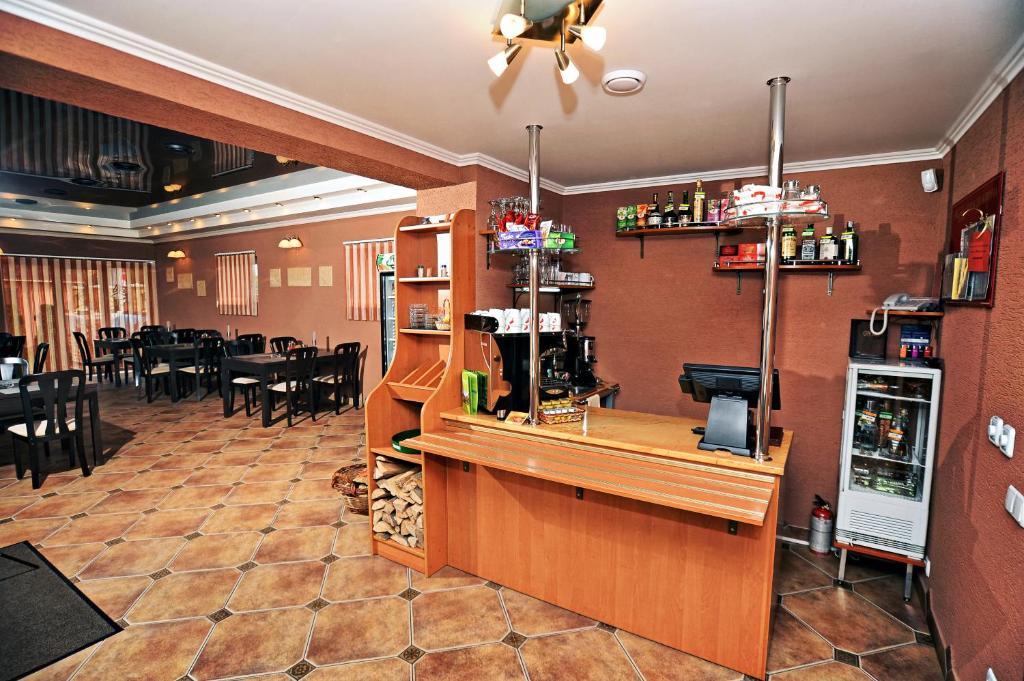 Magnat Hotel Mukachevo Exterior foto